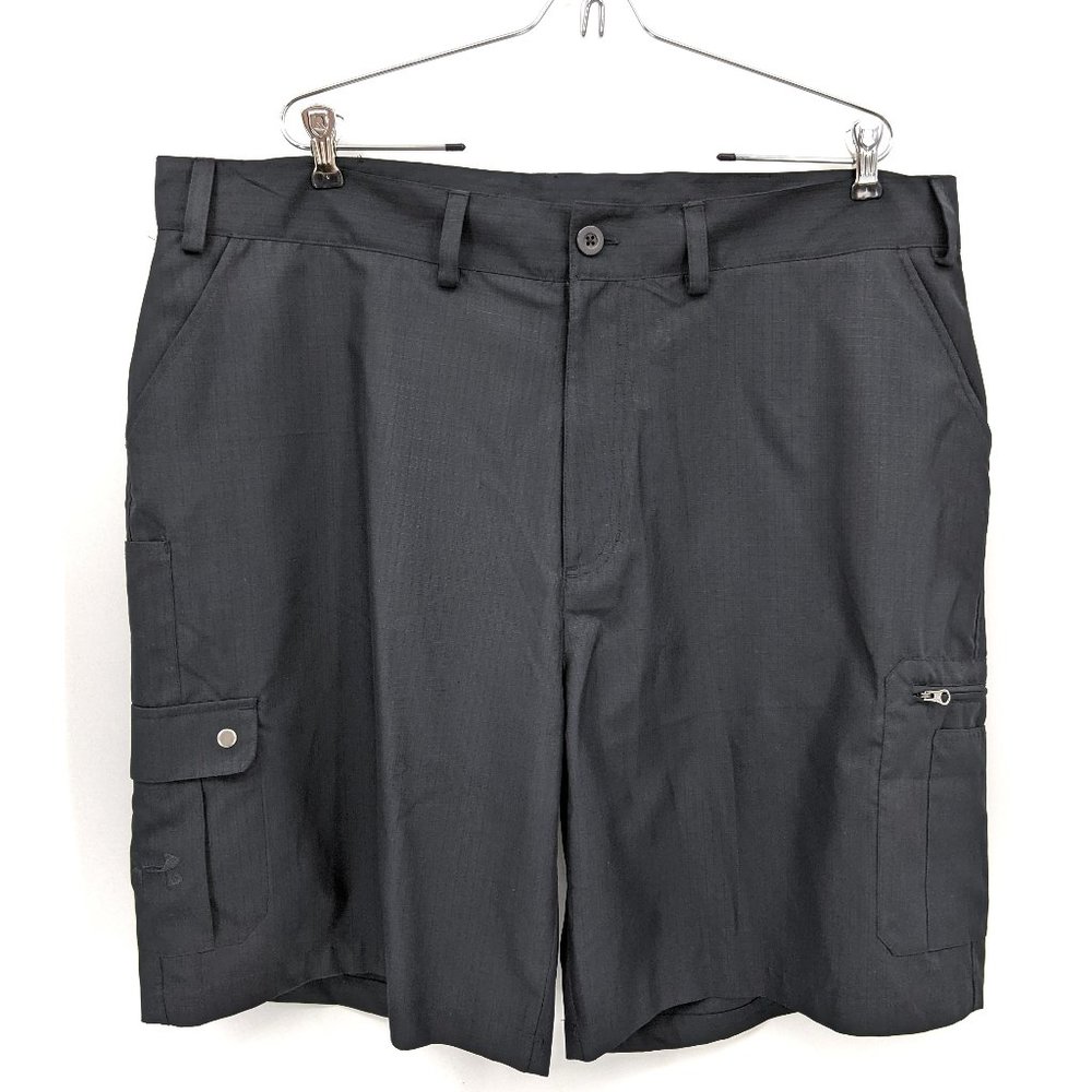 UNDER ARMOUR Sideline Cargo Short Black Ripstop 42